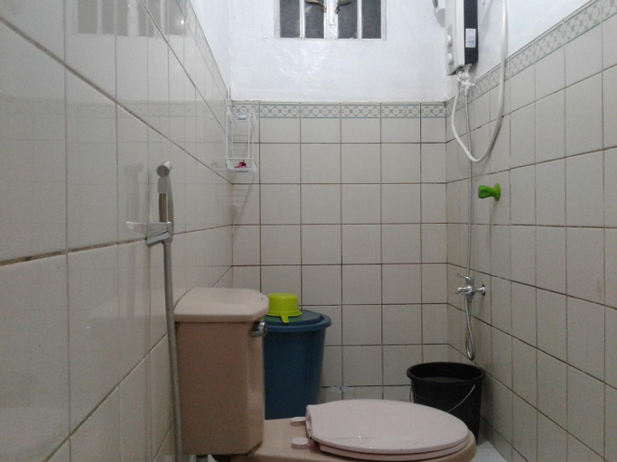 Bathroom 2, Carlos Residence In Baguio, Baguio City