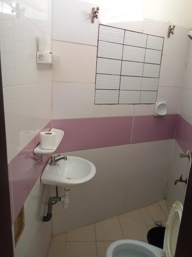 Bathroom 4, Amazing Grace Residence, Abomey-Calavi