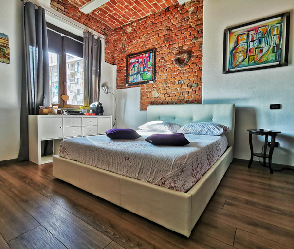 Others 5, Regis B&B Camere centro storico, Torino