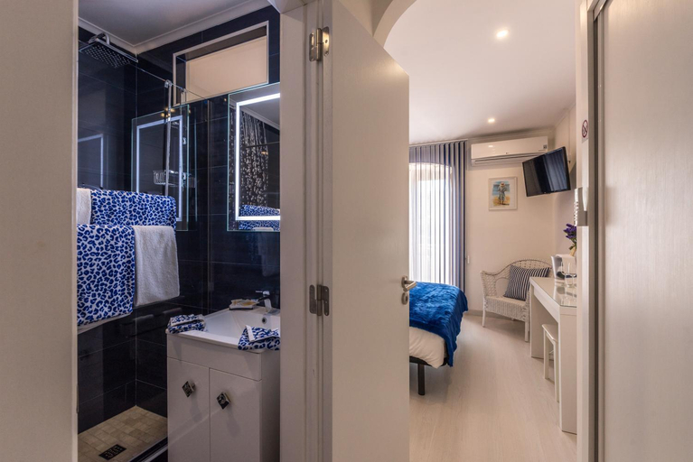 Others 4, Suites By The River, Lagoa