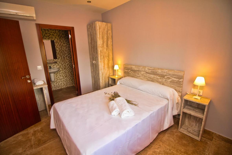 Bedroom 2, Casa Codeta, Huesca