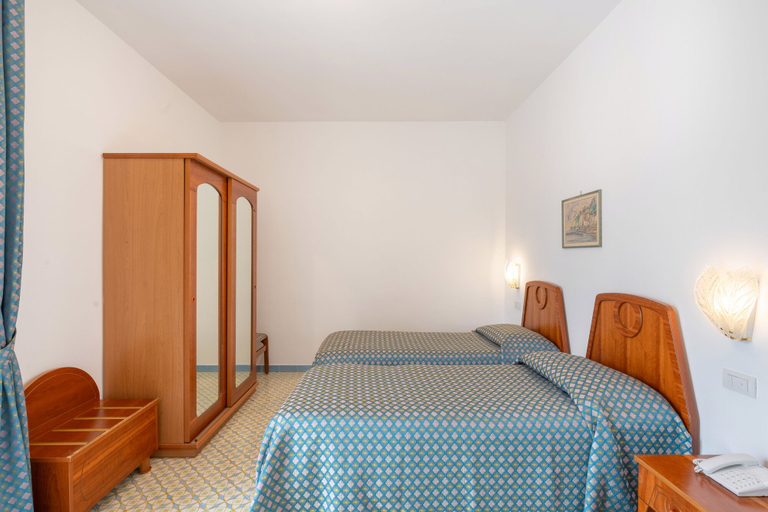 Bedroom 3, Eliseo Park's, Napoli