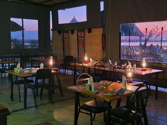 Food & Drinks 4, Mwandi View, Chobe