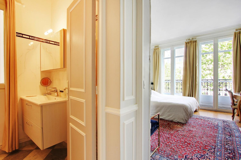 Others 5, Suite junior avec balcon et vue sur Arc de Triomphe, Paris