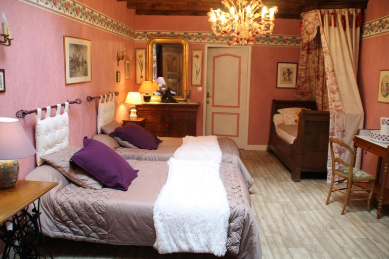 Others 5, chambres d'hotes : La cour d'Etrepy, Marne