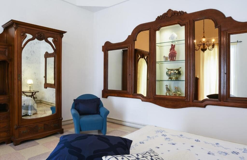 Bedroom 5, Palazzo Rodio, Brindisi