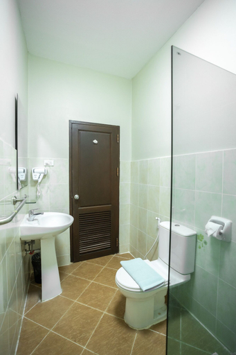 Bathroom, Vongkhamsene Boutique Hotel, Vientiane