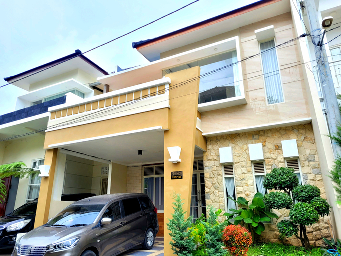 Exterior & Views 2, MG'S Villa, Malang