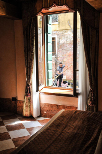 Bedroom 2, Ca' Amadi, Venezia