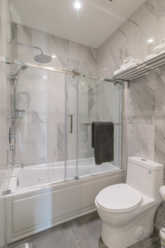 Bathroom 9
