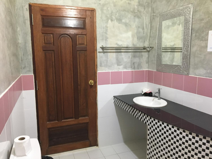 Bathroom 3, Lundaresort & Orchid, Suan Phung