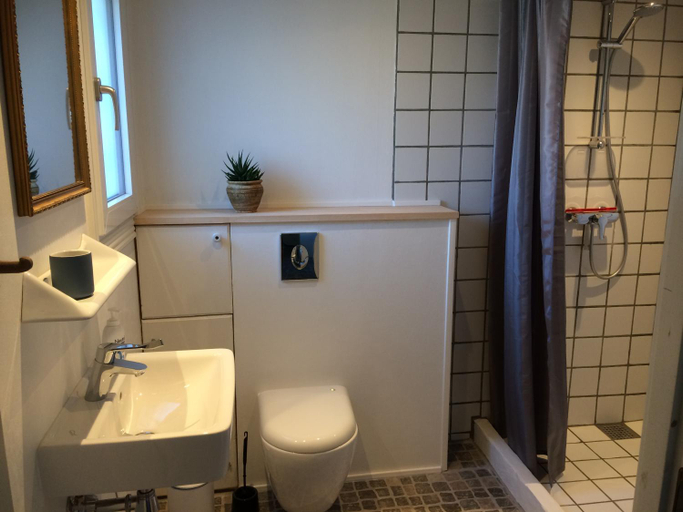 Bathroom 3, Karensdal B & B, Hedensted