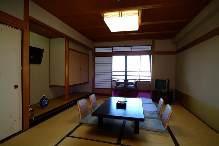 Others 5, Iwamotoro, Fujisawa