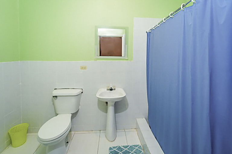 Bathroom 4, Scarlett Guesthouse By The Sea