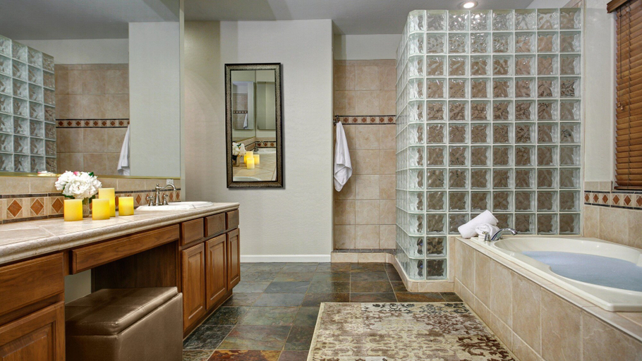Bathroom 4, Custom Home! 2+ Acres True Indoor-outdoor Living!, Maricopa