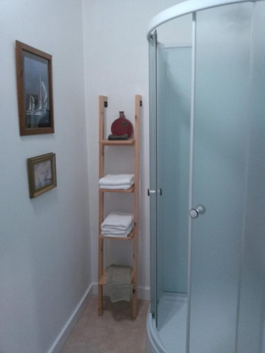 Bathroom 2, Maison Lapeyriere, Haute-Vienne