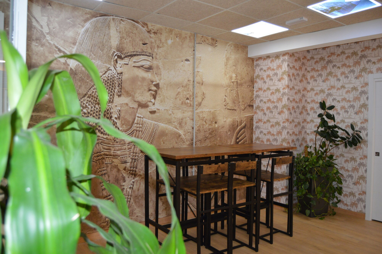 Others 5, DEBOD HOSTEL, Madrid