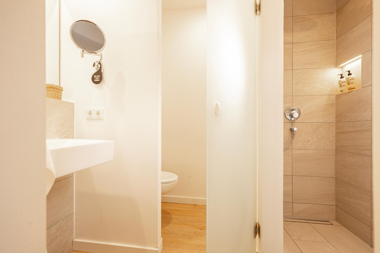 Bathroom 3, Hotel Sand, Ostholstein