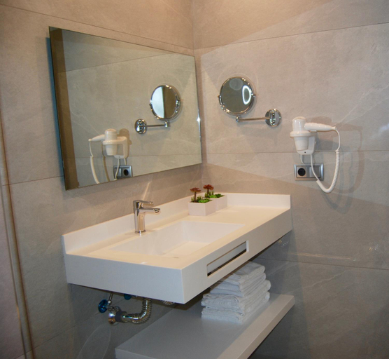 Bathroom 3, Broncemar Beach, Las Palmas