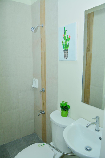 Bathroom 3, Mailz Haven Door B- Modern 3BR Apartment Near SM, Davao City