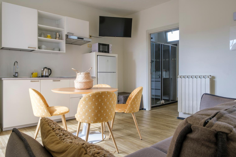 Dining Room 18