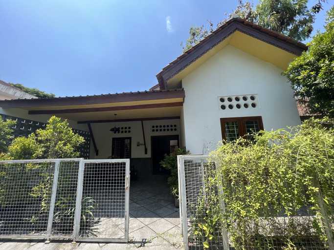 Exterior & Views 2, Homestay Jogja Rumah Obit By Simply Homy, Bantul