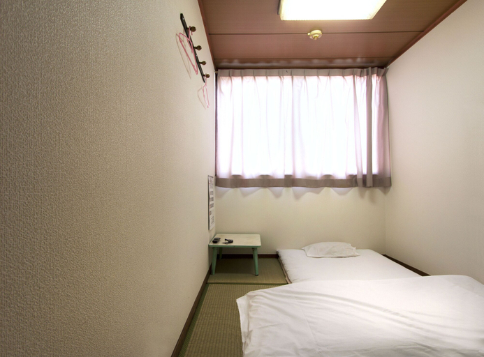Bedroom 3, Business Hotel Wako, Osaka