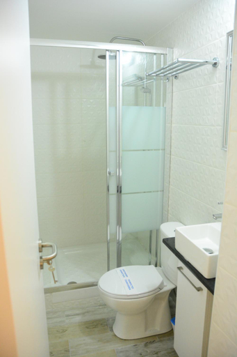 Bathroom 2, Lazaros Stonehouse, Larnaca