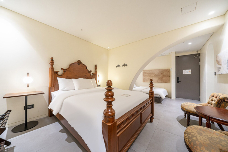 Bedroom 2, Le Mong Hotel, Jongno