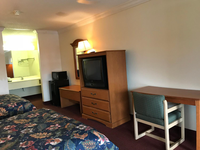 Bedroom 3, Bayfront Inn Biloxi, Harrison