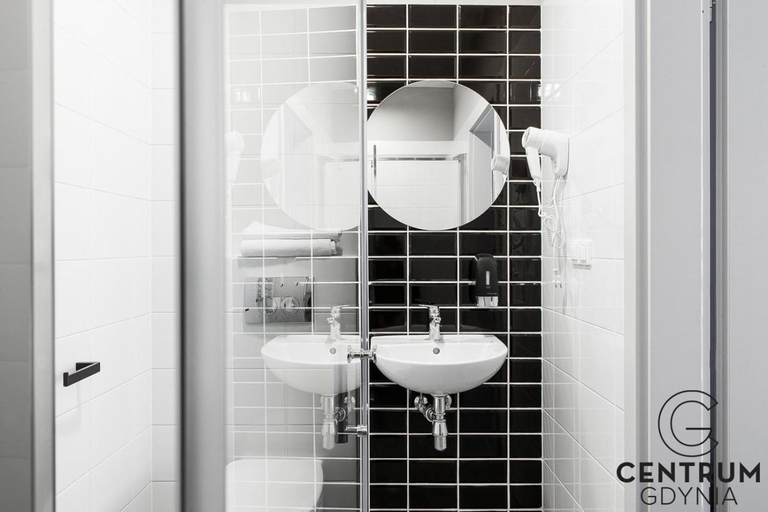 Bathroom 3, Gdynia Centrum, Gdynia
