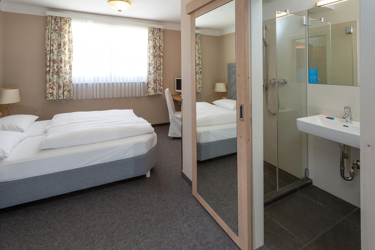 Bedroom 2, Hotel Markus Sittikus, Salzburg