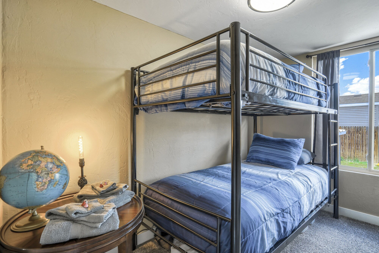 Bedroom 3, Mighty Mobile, El Paso