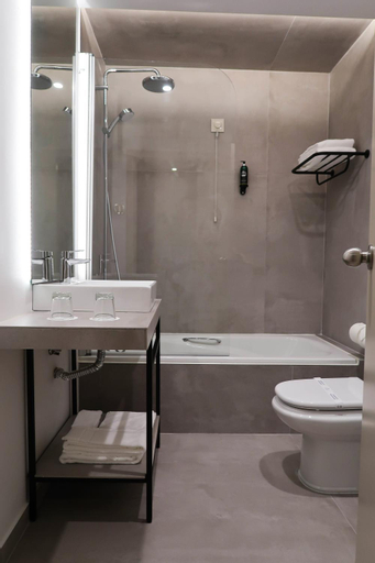 Bathroom 6
