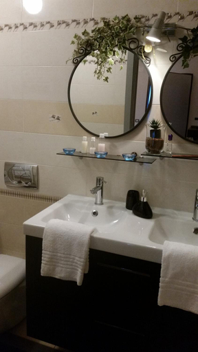 Bathroom 3, B&b Il Rustico, Genova