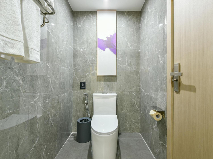 Bathroom 3, Lavande Hotel Kunming Changshui Airport, Kunming