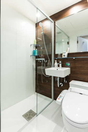 Bathroom 19