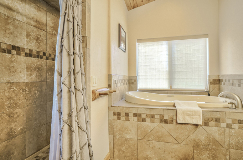 Bathroom 3, Rustic Luxury, Teller