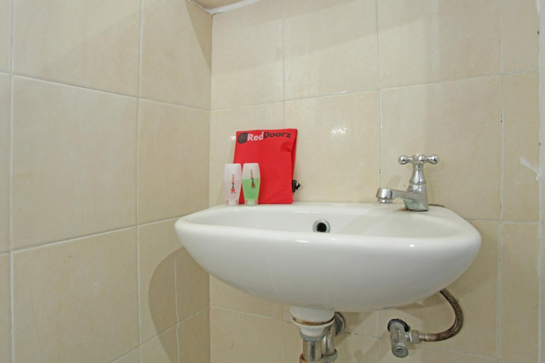 Bathroom 4