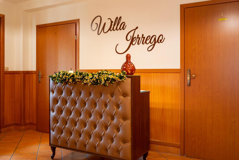 Public Area, Willa i Wzgorze Jerrego Apartamenty i pokoje z widokiem na gory, Bielsko