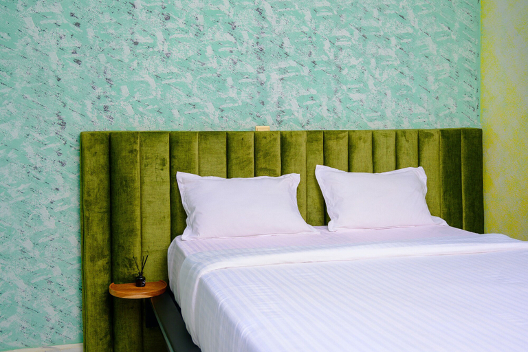 Bedroom 2, CROYLANDZ COTTAGES, Busiiro