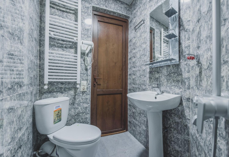 Bathroom 3, Hotel panorama svaneti, Mestia