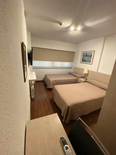 Bedroom 3, Hotel Escuela Madrid, Madrid