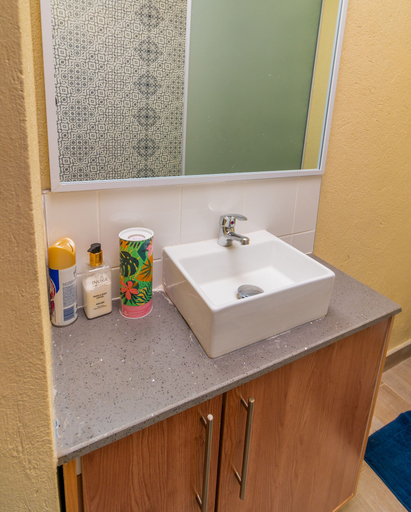 Bathroom 3, Oh wine at Lucas place, Blantyre City