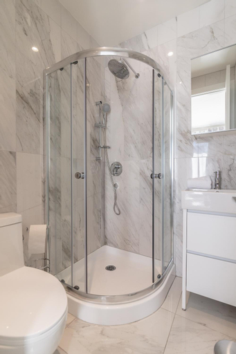 Bathroom 4