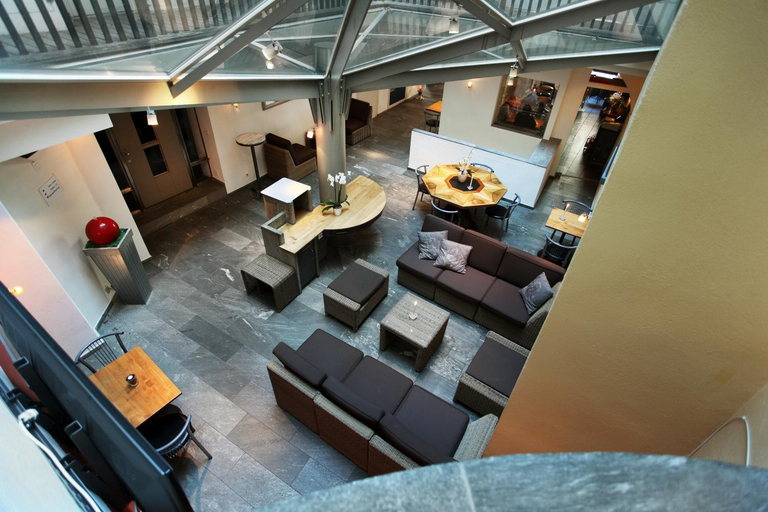 Public Area 3, Freieck, Plessur