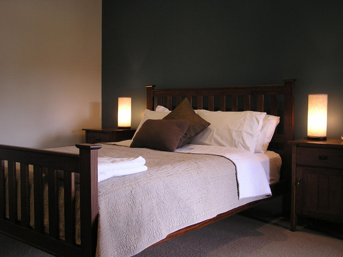Bedroom 2, The Bridgetown Hotel, Bridgetown-Greenbushes