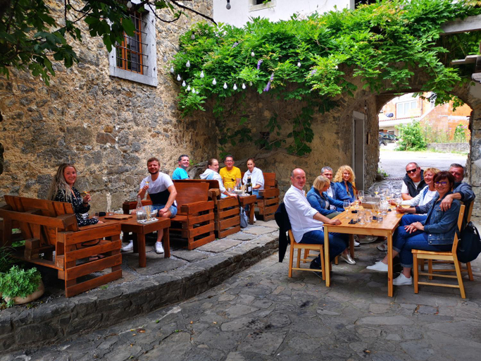 Food & Drinks 4, Boutique Rooms & Winery Zorz, Vipava