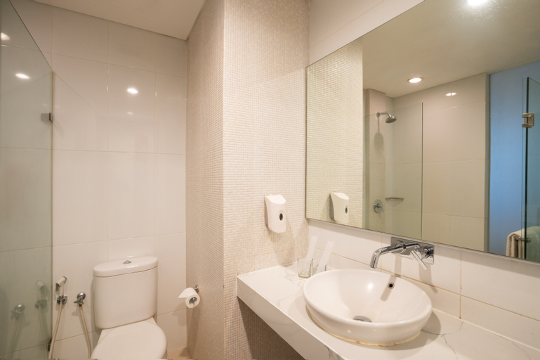 Bathroom 11