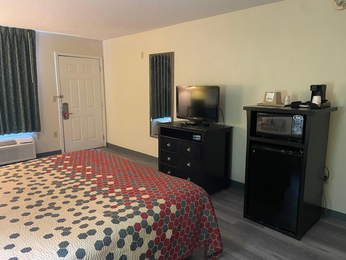 Bedroom 3, Econo Lodge Inn & Suites Sweetwater I-20, Nolan